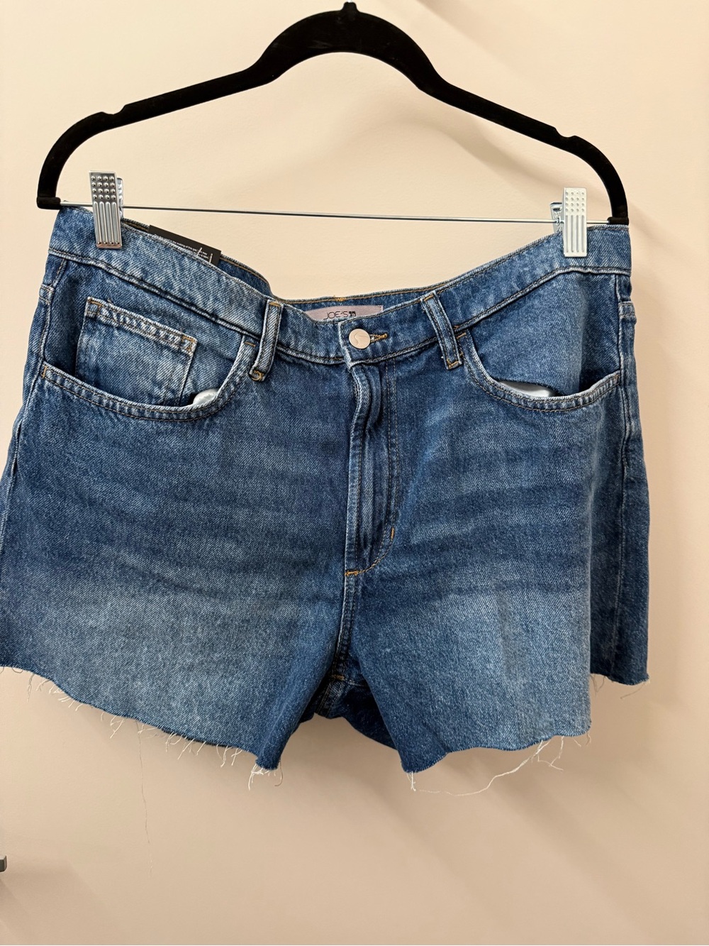 Joe's Jeans Medium Wash RAW hem Denim Shorts NWT